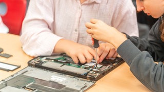 In Zuffenhausen werden Schüler zu IT-Ersthelfenden ausgebildet. 