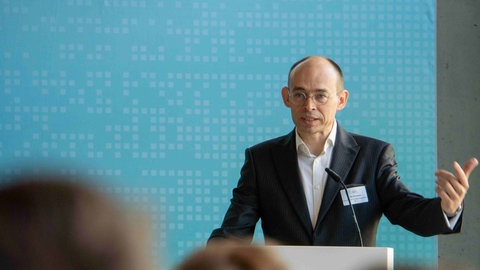 Marek Miara ist Forscher im Bereich Wärmepumpen am Fraunhofer Institut für Solare Energiesysteme ISE in Freiburg