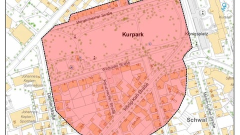 Roter Bereich markiert auf einem Stadtplan von Stuttgart-Bad Cannstatt, welcher Bereich evakuiert wird.