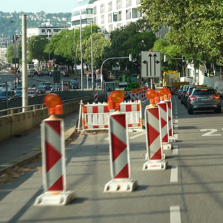 Wer in Stuttgart unterwegs ist, kommt nicht um Baustellen herum.