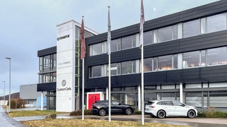Die Außenansicht des Unternehmensstandort Tübingen des Batterieherstellers CustomCells. In dem Gebäude sind weitere Unternehmen untergebracht.