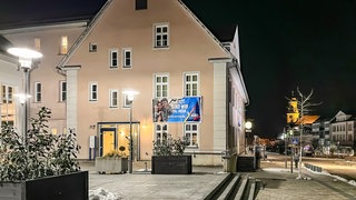 Archivbild: Im Februar hat die AfD in der Hechinger Stadthalle "Museum" einen "Bürgerdialog" abgehalten. Jetzt soll in der Halle ein Landesparteitag stattfinden.