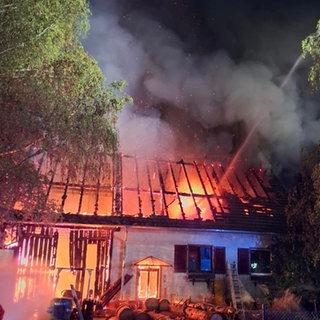 Das Haus stand bereits voll in Flammen, als die Feuerwehr eintraf