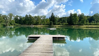 Badesee in Dietenheim: Die Wasserqualität in EU-Badeseen wird regelmäßig kontrolliert. 