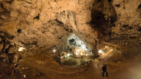 Die Welterbe-Höhle Hole Fels in Schelklingen: Archäologen der Universität Tübingen forschen hier seit Jahrzehnten (Archivbild).