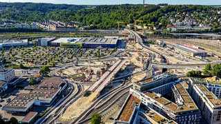 Der Blaubeurer Ring aus der Luft. Die Großbaustelle geht voran, jetzt gibt es wieder eine neue Verkehrsführung.
