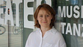 In Würzburg geboren, aufgewachsen in München und Ulm: Die neue Intendantin am Theater Ulm, Greta Cǎlinescu, kennt die Themen der Stadt.