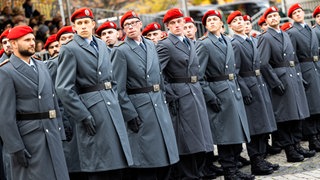 Die Zahl der neuen Soldatinnen und Soldaten aus Rheinland-Pfalz ist 2024 um etwa 20 Prozent gestiegen.