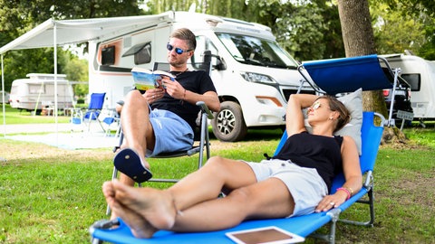 Auf den Campingplätzen in RLP wurden 2024 wieder mehr als drei Millionen Übernachtungen gezählt