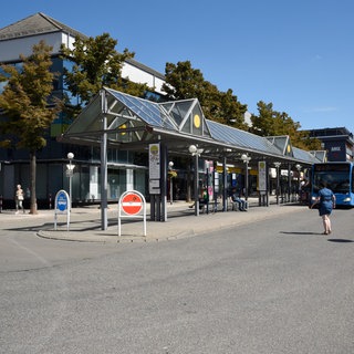 Der Busbahnhof Zweibrücken (Archivbild). In keiner deutschen Stadt ist die Miete 2024 so stark angestiegen wie hier.
