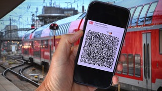 Das Deutschlandticket zu Nutzung des ÖPNV wird künftig 63 Euro pro Monat kosten. Das haben die Verkehrsminister der Länder am 18. September 2025 auf einer Konferenz beschlossen.