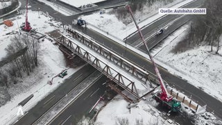 Eine Autobahnbrücke an der A48