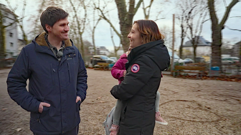Vanessa Jäger spricht mit "UND JETZT"-Host Frank Seibert über Stress und Mental Load als Mutter und Selbstständige. 