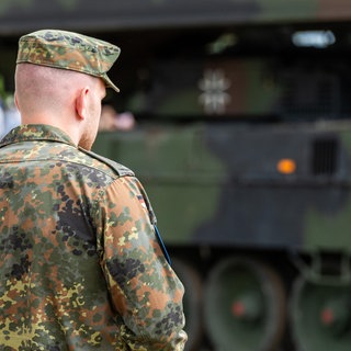 Das Bundesverteidigungsministerium will acht Standorte wieder fit für die Bundeswehr machen (Symbolfoto)