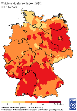 Der sogenannte Waldbrandgefahrenindex des Deutschen Wetterdiensts (DWD). Gut zu erkennen: In einigen Regionen von Rheinland-Pfalz herrscht bereits Gefahrenstufe 4 von 5.