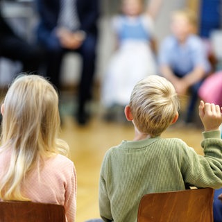 Ab dem Schuljahr 20262027 haben alle Erstklässler einen Anspruch auf Ganztagsbetreuung, insgesamt vierzig Stunden in der Woche (Symbolbild).