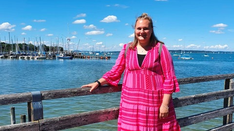 Nina Jäger im Juli 2023 am Ammersee.