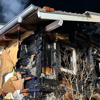Der Feuer das in Kibo zum Wohnhausbrand geführt hat, ist in der Nähe eines Holzofens ausgebrochen, heißt es von der Polizei.
