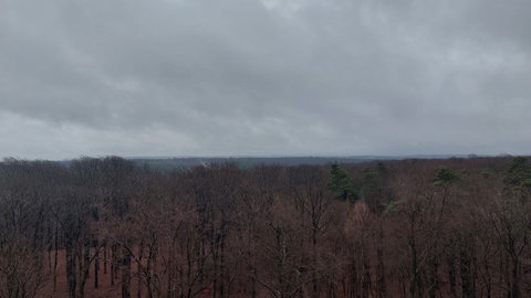 Blick vom Humbergturm bei Kaiserslautern im Winter. 