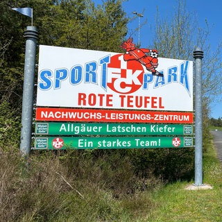 Der 1. FC Kaiserslautern feiert am Samstag sein 125-jähriges Jubiläum und lädt zum Vereinsfest auf den Fröhnerhof ein.