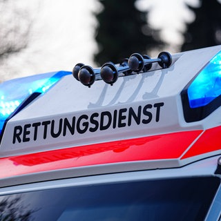 Ein Rettungswegen im Einsatz (Symbolbild)