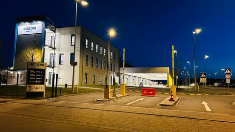 Der Sitz von Amazon im Industriegebiet in Kaiserslautern.