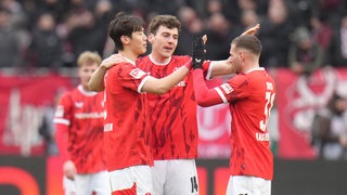 Der FCK spielt im Derby gegen den KSC.
