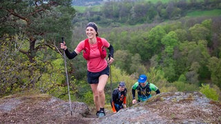 Am Donnersberg Trail haben zuletzt mehrere Hundert Läufer teilgenommen. (Archivbild)