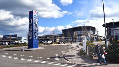 Das Outlet in Zweibrücken liegt an der A8.