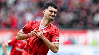 Der FCK verleiht seinen Angreifer Mahir Emreli nach Polen. Er wird in der kommenden Spielzeit für den polnischen Erstligisten RKS Raków Częstochowa antreten.