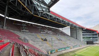 Im Fritz-Walter-Stadion in Kaiserslautern wird gerade umgebaut