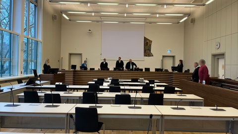 Mann aus Nastätten wegen illegalem Waffenhandel vor Gericht