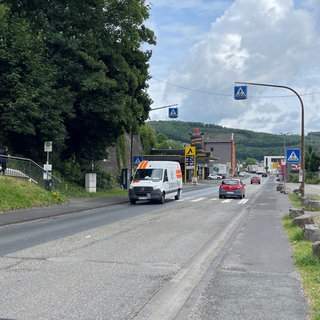 Die B62 in Mudersbach-Niederschelderhütte wird aufwändig saniert.