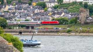 Linksrheinische Bahnstrecke im Oberen Mittelrheintal, bei Oberwesel