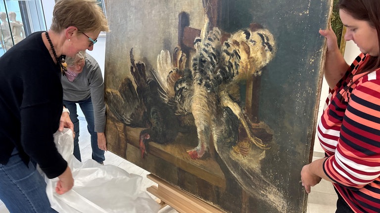 Nach der Restauration ist das Gemälde wiederhergestellt.