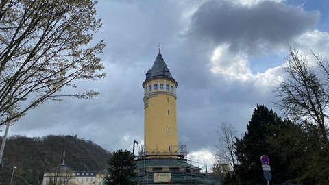 Der historische Quellturm in Bad Ems über der Quelle, aus der das heiße Thermalwasser fürs Heizen genutzt wird. 
