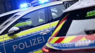 Symbolbild eines Polizeiautos. Eine 83-Jährige aus Mudersbach wird vermisst.