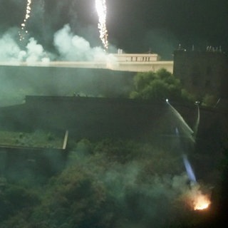 Beim Feuerwerk von Rhein in Flammen in Koblenz gab es einige kleine Brände in der Böschung unter der Festung Ehrenbreitstein
