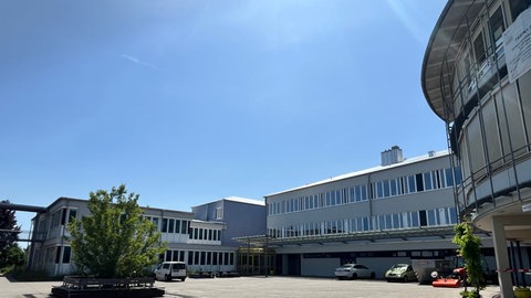 Das Pamina-Schulzentrum in Herxheim: gesperrt sind der Mittelbau und der Ost-Anbau links im Bild.