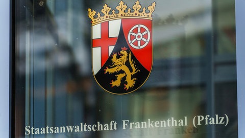 Das Logo der Staatsanwaltschaft Frankenthal. Sie prüft, ob an den Vorwürfen des Landesrechnungshof gegen die Stadt Ludwigshafen etwas dran ist.