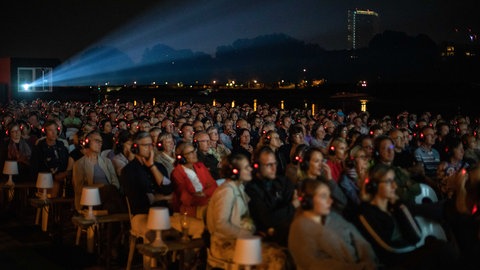 Viele Besucher beim Festival des Deutschen Films 2025. Auch dieses Jahr will das Festival wieder Filmsfans nach Ludwigshafen anlocken.