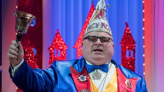 Sitzungspräsident Andreas Schnmitt findet, dass die OB-Wahl in Mainz ein Thema für die Fastnacht ist.