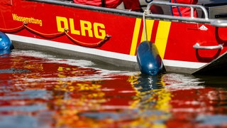 Ein Boot der DLRG: Die Rettungsschwimmer in Mainz sind ab Mai wieder auf den Wachstationen