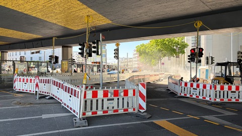 Rund um den Hauptbahnhof Mainz wird gebaut. Die IHK kritisiert die Baustellen in der Region. 