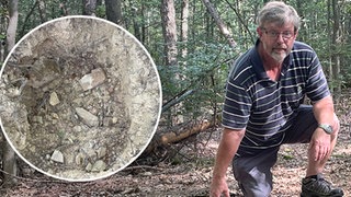 Der Schlierschieder Michael Hyar entdeckt im Wald in der Nähe seines Heimatortes ein geplündertes Römergrab.