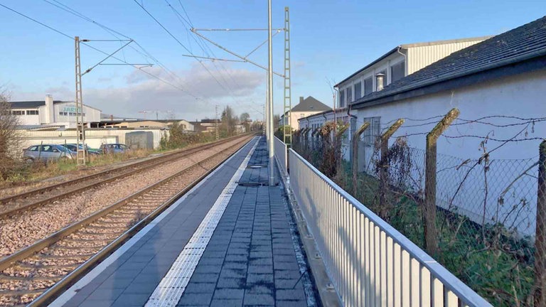 Weststrecke Trier: Station Trier-Euren