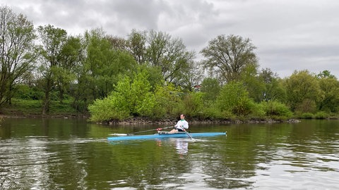 Die Sportler der Trierer Rudergesellschaft nutzen die fast 700 Meter lange Mosel-Strecke, um zu trainieren. 
