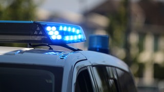 Nach dem ein 18-Jähriger im Trierer Palastgarten mit einem Messer bedroht wurde, ermittelt nun die Polizei.