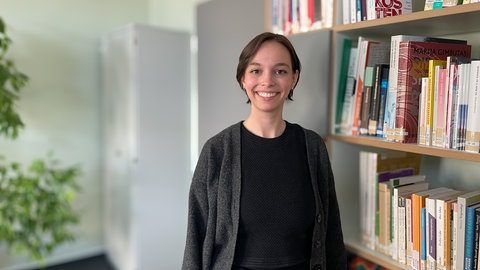 Isabel Ahrweiler von der Interventionsstelle Trier berät und hilft Frauen, die von Gewalt betroffen sind. 