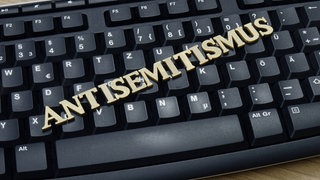 Antisemitistische Inhalte verbreiten sich heute vor allem über Soziale Medien. 